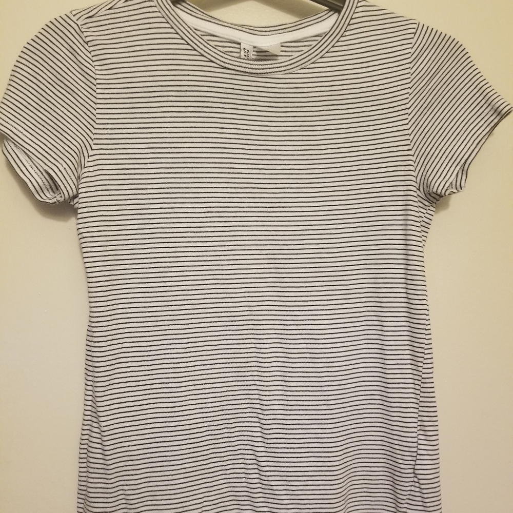 Striped short sleeve t-shirt sz x-small
